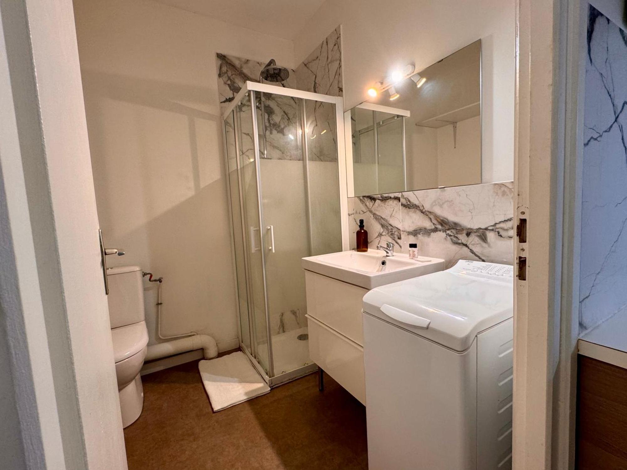 Suite Noya Villeurbanne Extérieur photo